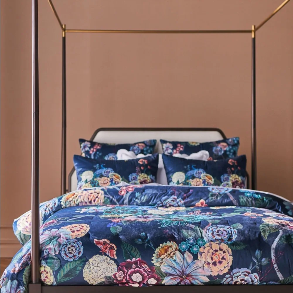 TWIN SIZE Odette Quilt plus shams